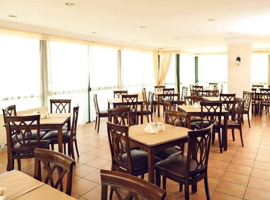 Uestuen Hotel Alsancak İzmir Exterior foto